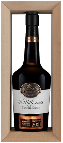 Christian Drouin 2001 Calvados Pays d'Auge AOC (gift box), 0.7 л в Ростове-на-Дону